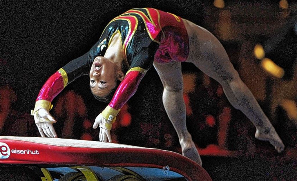 Die mehrmalige Deutsche Meisterin und Olympia-Teilnehmerin Kim Bui, hier beim Swiss Cup in Zürich Anfang November, hat für die Turngala in der Enztalsporthalle zugesagt. Foto: dpa