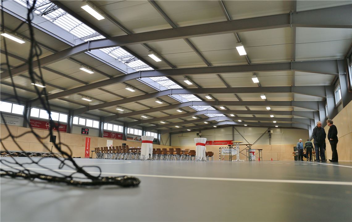 lh neue Sporthalle Knittlingen vor Einweihung (5)