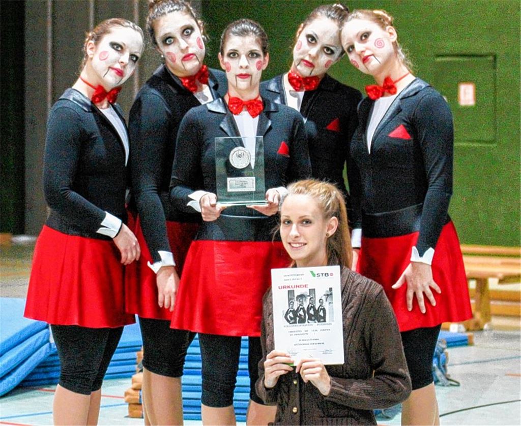 Die neuen Kostüme überzeugen die Jury ebenso wie die tänzerische Darbietung. Foto: privat