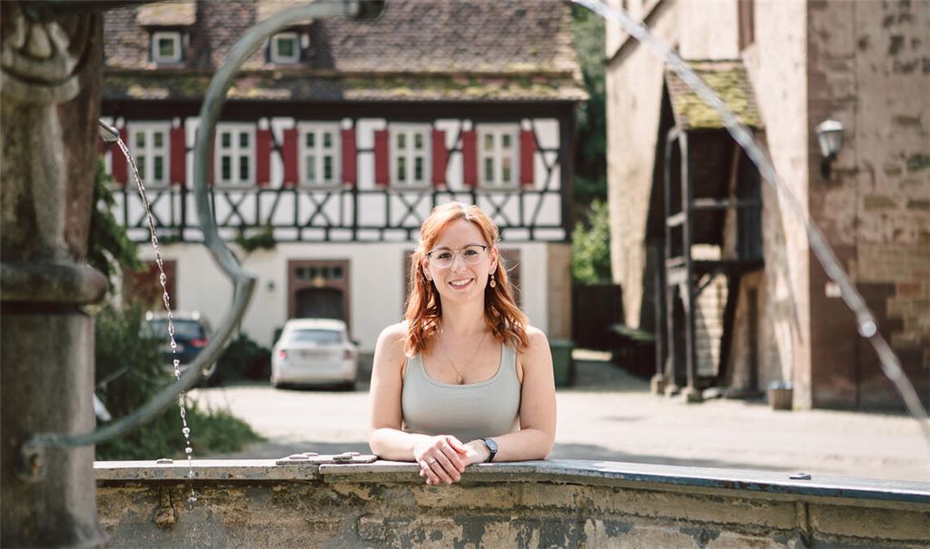 Die perfekte Kulisse für Brautpaare liegt mit dem Maulbronner Kloster quasi direkt vor der Haustür der verheirateten Mutter und Hochzeitssängerin Marina Weißert. Fotos: privat