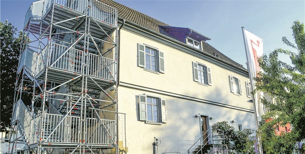 Die provisorische Nottreppe am Kaffeemühlenmuseum wird ersetzt. Foto: Stahlfeld