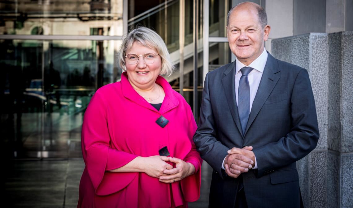 Die regionale SPD-Bundestagsabgeordnete Katja Mast steht hinter den Beschlüssen, die als Ergebnis des Bund-Länder-Treffens unter Bundeskanzler Olaf Scholz in dieser Woche erzielt worden sind, sie spricht davon, dass der Gordische Knoten zerschlagen sei. Foto: Carlos Valdivieso