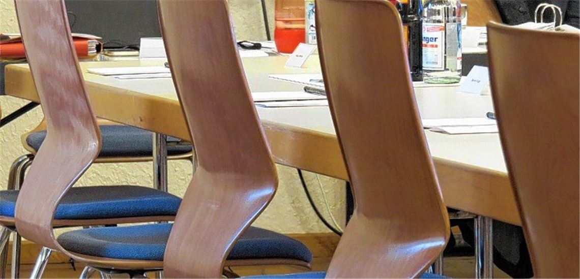 Stühlerücken der anderen Art