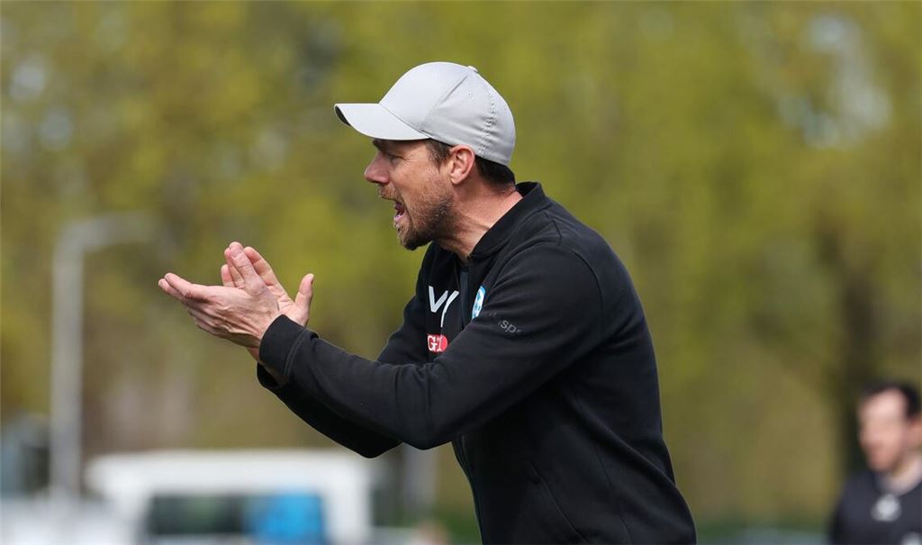 Die sportliche Zukunft von Kickers-Trainer Marco Wildersinn über die Saison hinaus ist weiter ungeklärt.