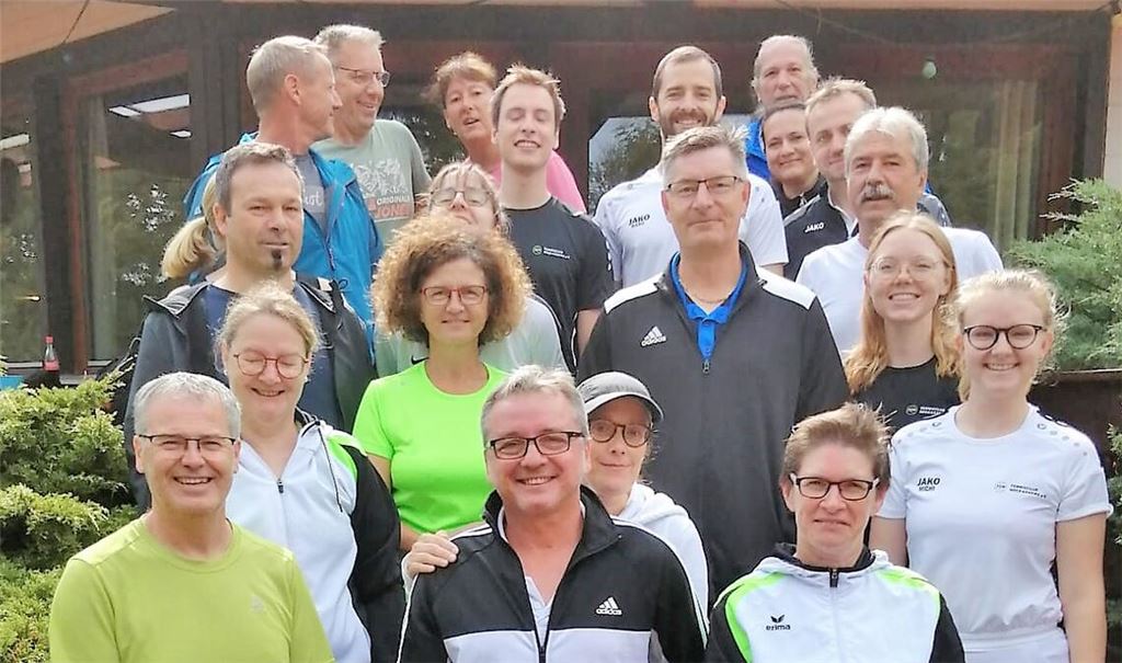Die teilnehmenden Mixed-Mannschaften beim Short-Set-Cup. Foto: privat