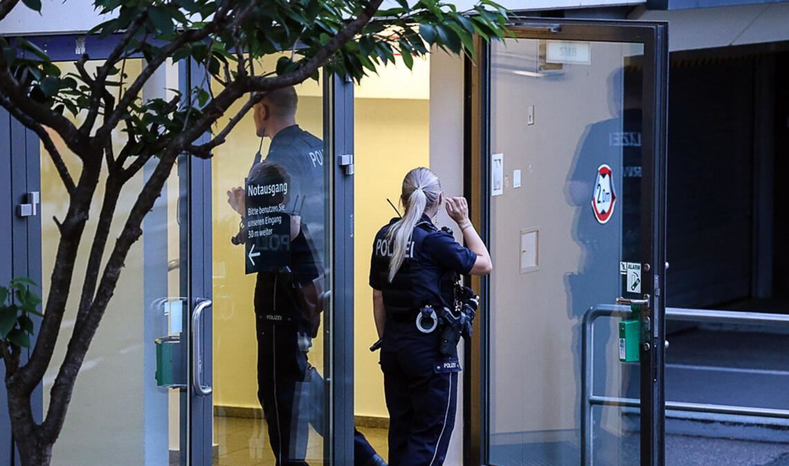 Die unbekannte Frau nahm den sieben Tage alten Jungen aus einem Patientenzimmer mit.
