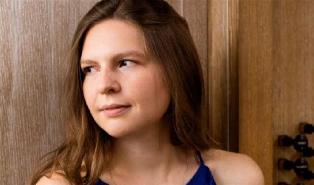 Die vielfach ausgezeichnete Organistin Mona Hartmann spielt in dieser Woche in Maulbronn. Foto: Conrad Schmitz