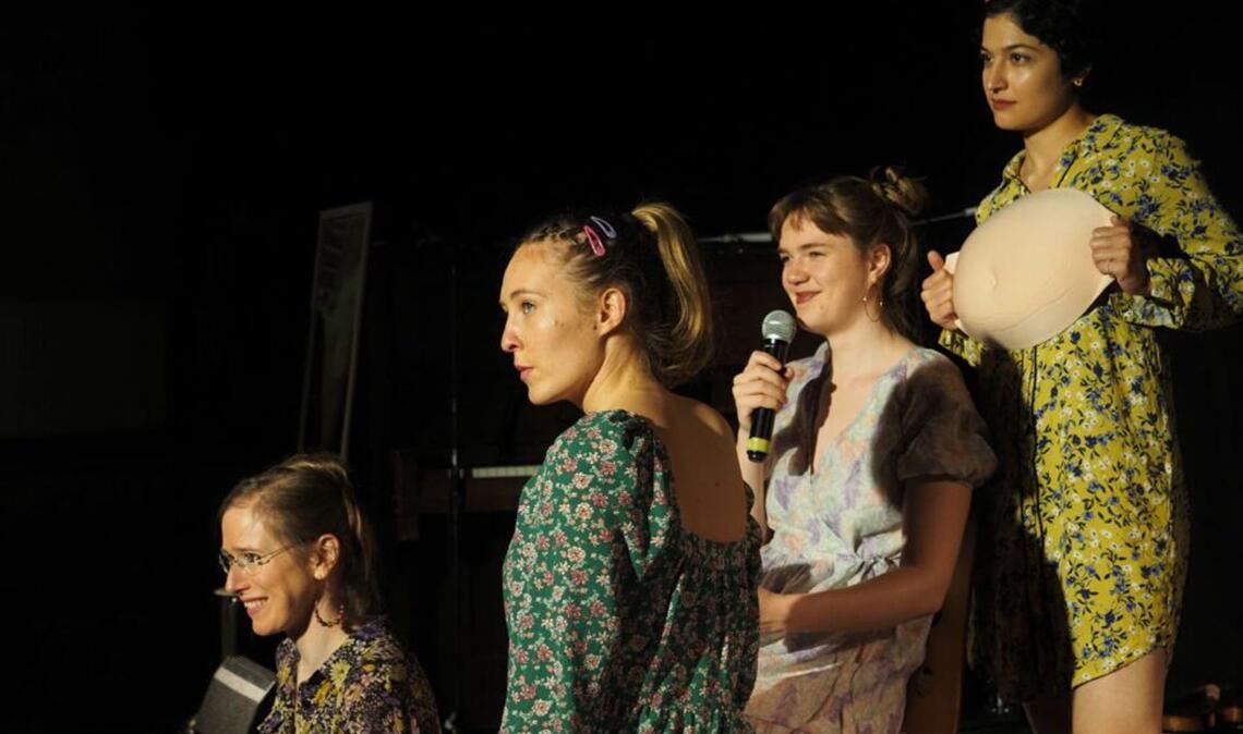 Die vier Protagonistinnen der Performance