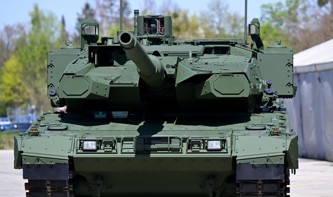 Die weltweiten Militärausgaben steigen laut Friedensforschern seit Jahren. (Symbolbild)