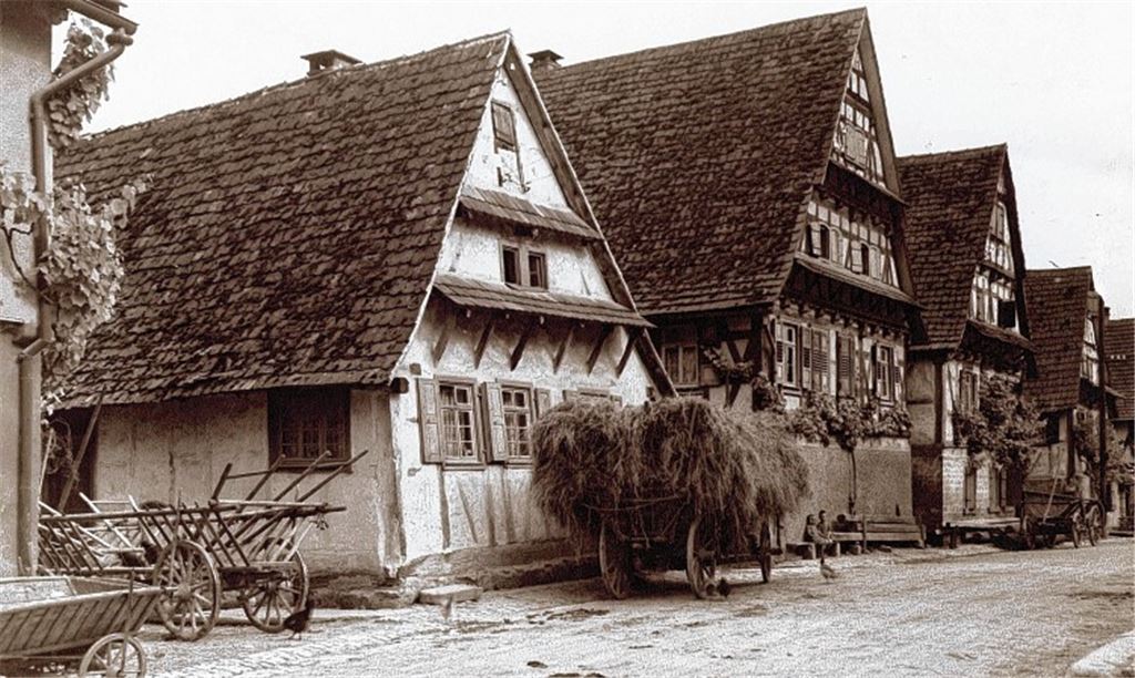 Diese Szene aus der Lienzinger Friedenstraße hat Robert Bothner aus Stuttgart-Wangen im Jahr 1926 für die Nachwelt festgehalten.