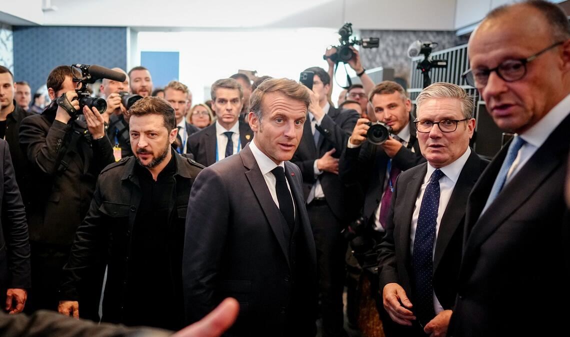 Diese vier Staats- und Regierungschefs treffen sich nicht zum ersten Mal um über den Ukraine-Krieg sprechen. (Archivbild)