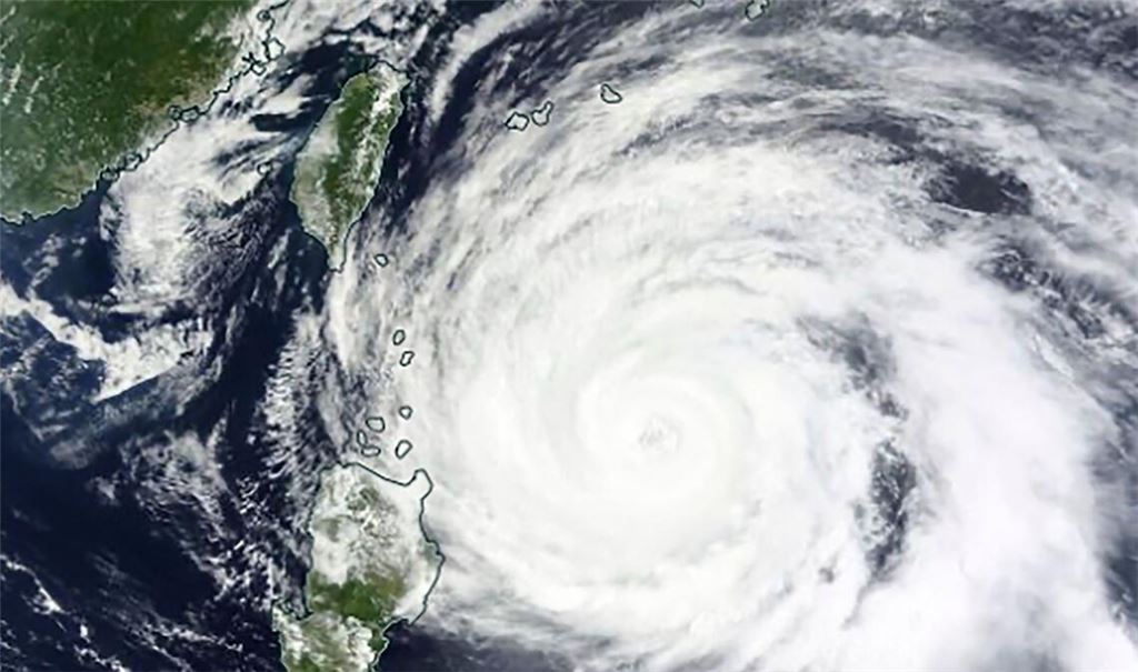 Dieses Satellitenbild zeigt den Taifun "Mawar", der sich derzeit in der Nähe der Philippinen befindet.