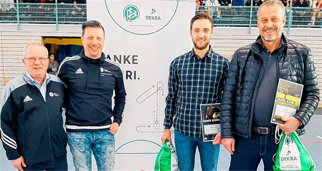 Fußballkreis ehrt seine Schiris