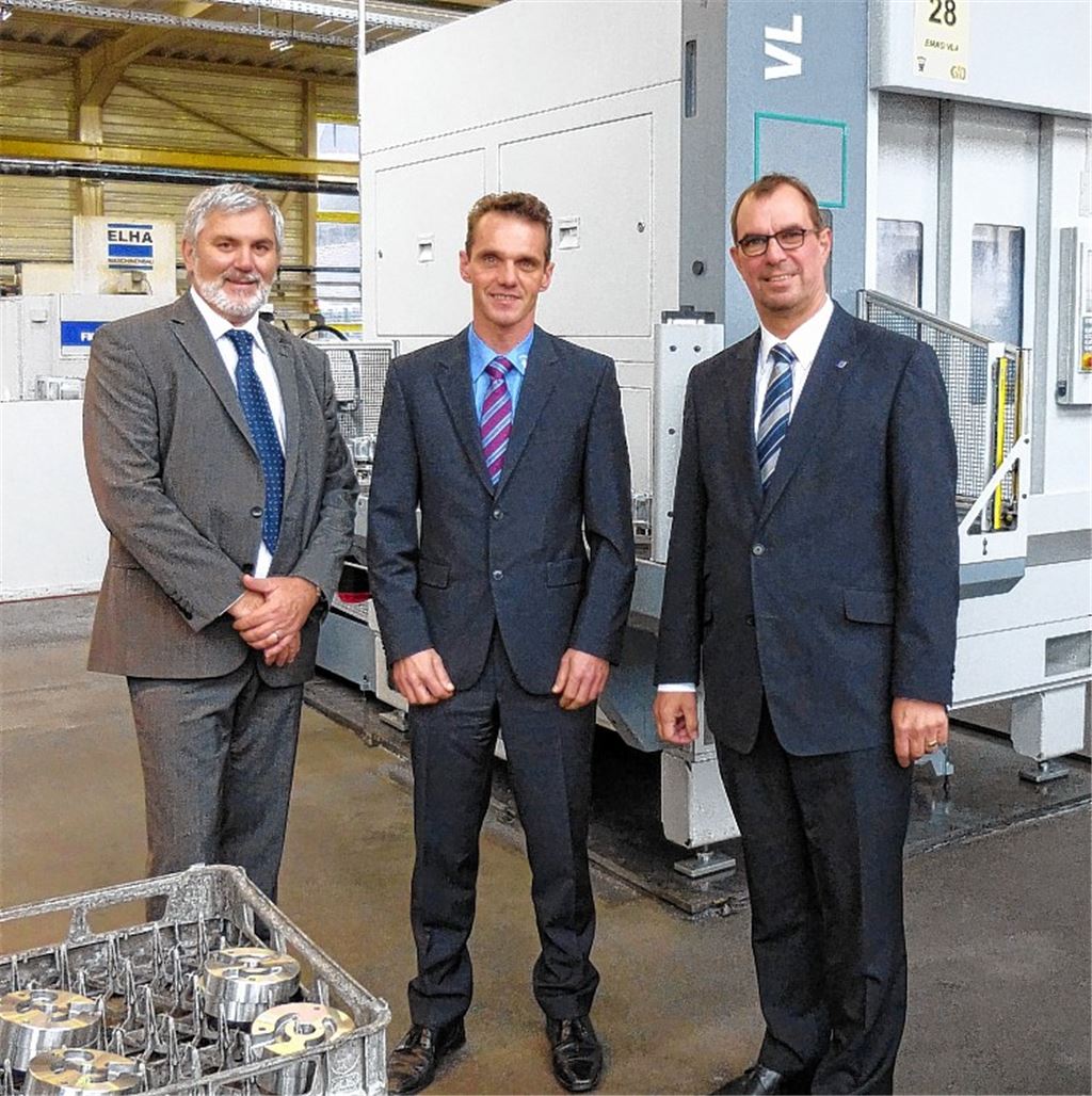 Direktor Francois Caserio von der GMD Gruppe (v.li.), Geschäftsführer Jochen Lindner von MDS Abele und der Mühlacker Oberbürgermeister Frank Schneider.