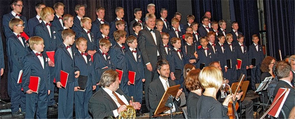Chor und Orchester beschenken das Publikum