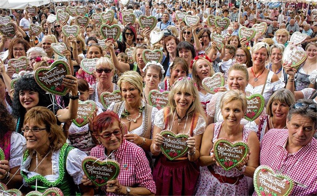 Dirndl und Lebkuchen