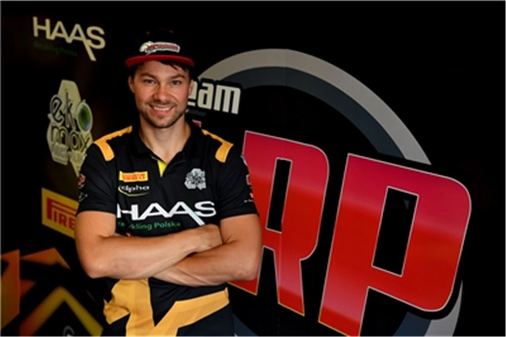 Dominik Vincon freut sich auf die Langstrecken-Motorrad-Weltmeisterschaft, in die er im April mit seinem polnischen Team „LRP Poland“ starten will. Foto: PSP/ Mateusz Jagielski