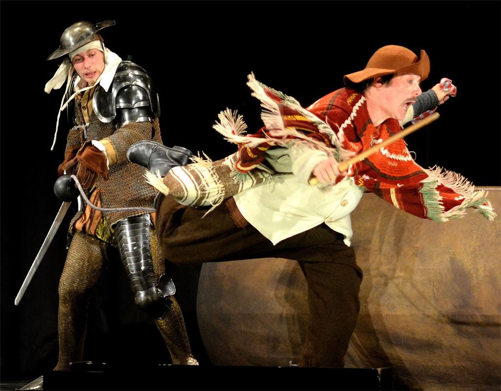 Don Quijote (Laurenz Wiegand) und Sancho Panza (Andreas Erfuhrt). Foto: Stahlfeld