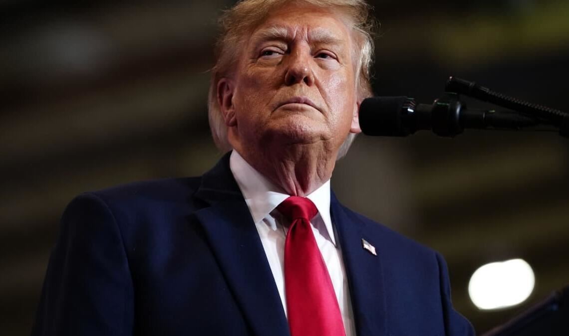 Donald Trump bei einer Rede in South Carolina. Sein freundlicher Umgang mit Putin stößt in der eigenen Partei auf heftige Reaktionen.