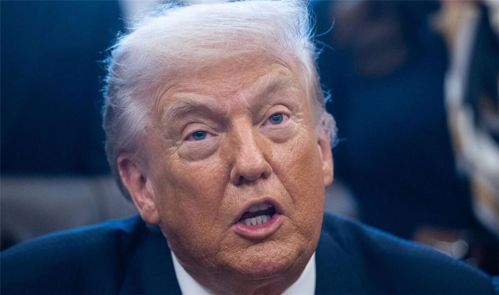 Donald Trump dringt auf einen Machtwechsel im Iran (Archivbild).