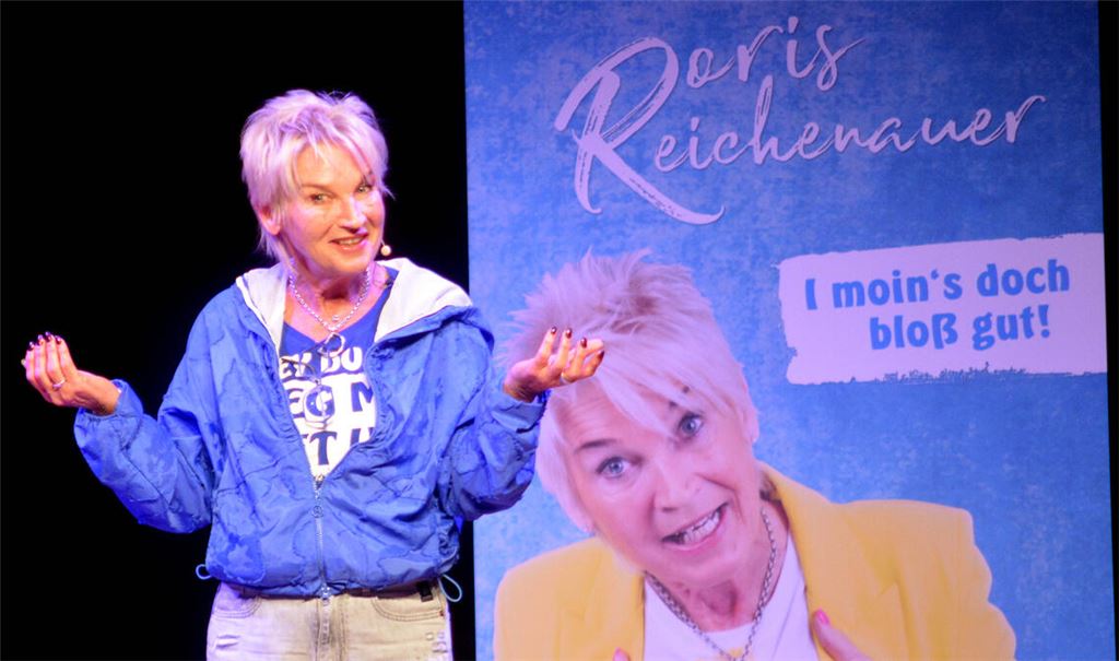 Doris Reichenauer begeistert beim Auftritt in der Schützinger Festhalle. Foto: Stahlfeld