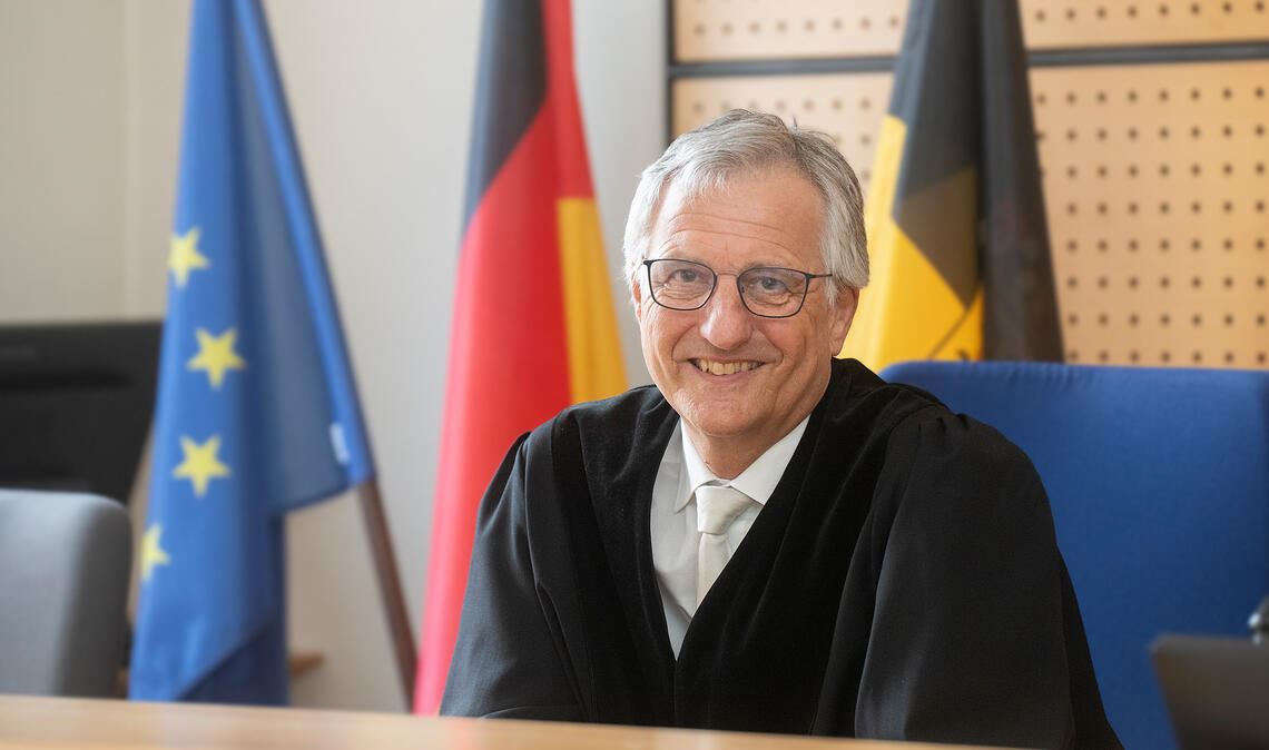 Dr. Bernd Lindner ist seit mehr als drei Jahrzehnten Richter in Maulbronn. Foto: Fotomoment