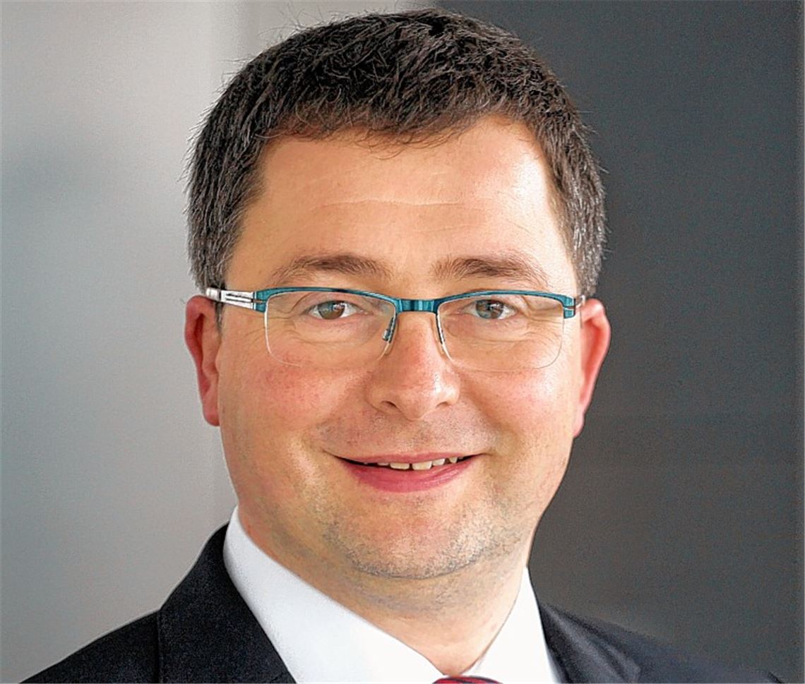 Zwei runde Geburtstage im Sparkassen-Vorstand