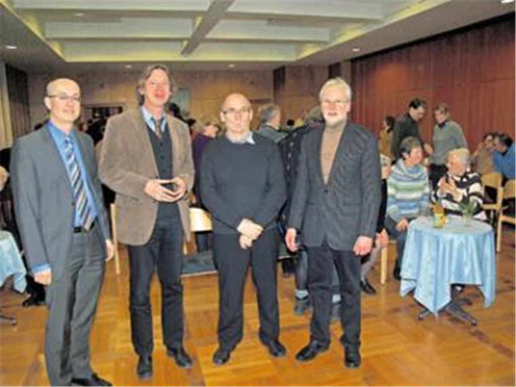 Dr. Günther Spahn (v.li.), Professor Thomas Schlag, Dr. Eberhard Grauf und Pfarrer Theodor Tröndle. Foto: Filitz