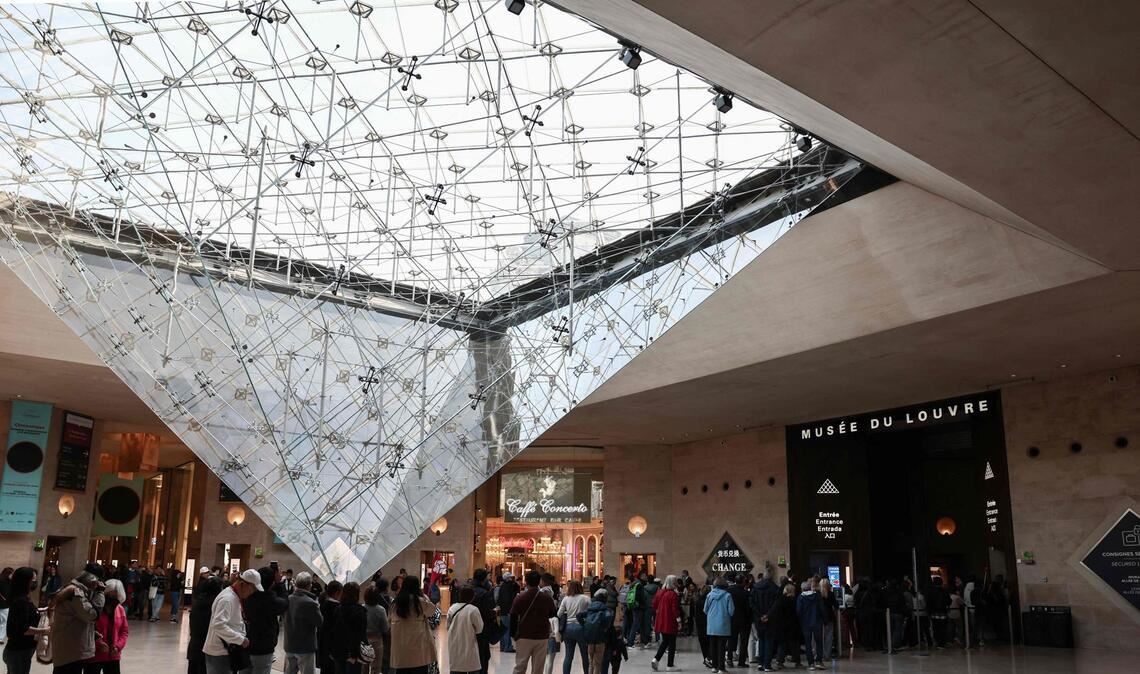 Drei Tage nach dem spektakulären Raub hat der Louvre wieder für Besucher geöffnet. (Archivbild)