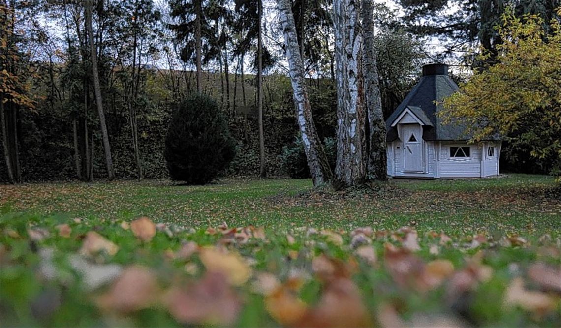 Hubschrauber spürt Schläger auf