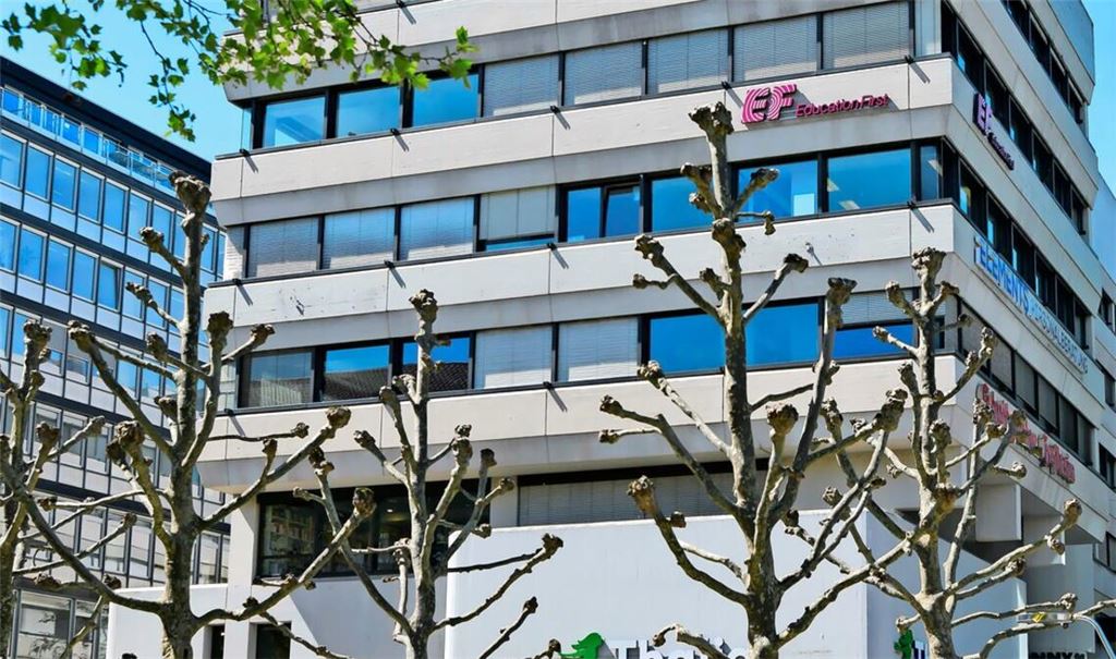 Droht abgerissen zu werden – das brutalistische Wittwer-Haus der Architekten Hans Kammerer + Walter Belz am Stuttgarter Schlossplatz.