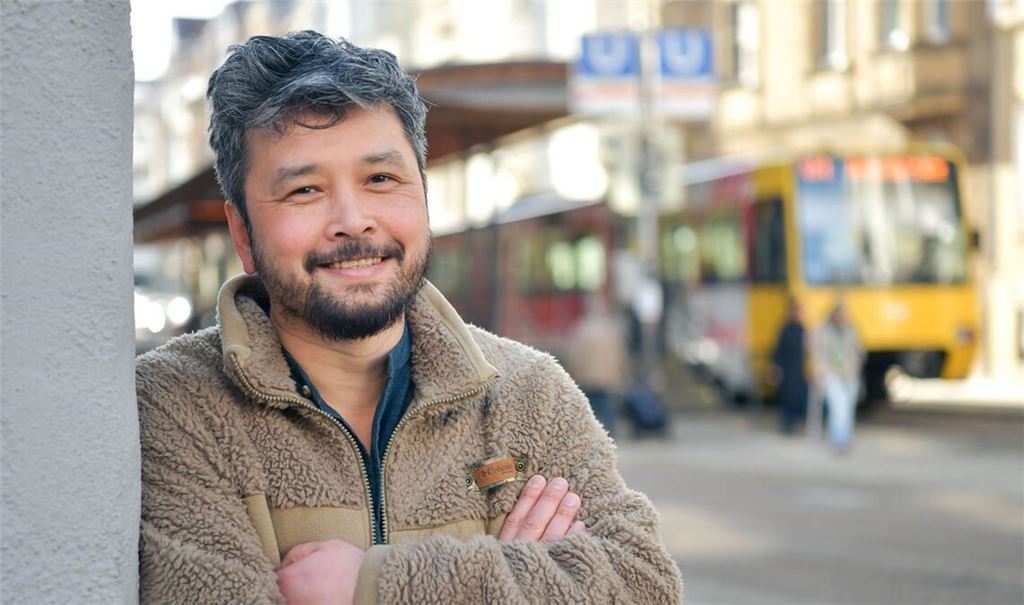 Duc-Thi Bui am Hölderlinplatz in Stuttgarts Westen