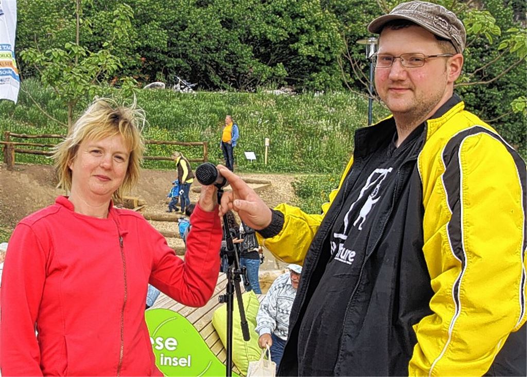 Duell der Worte: Conny und Thon beim Poetry Slam.