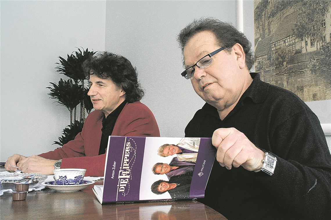 910_0008_121047_eig_IntervievFlippers_006