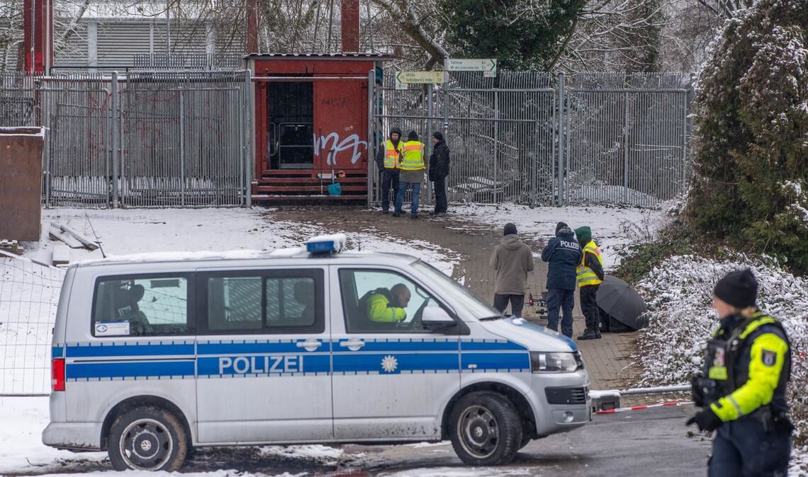 Durch den Brandanschlag Anfang des Jahres gab es bei winterlichen Temperaturen einen mehrtägigen Stromausfall im Südwesten Berlins. (Archivfoto)