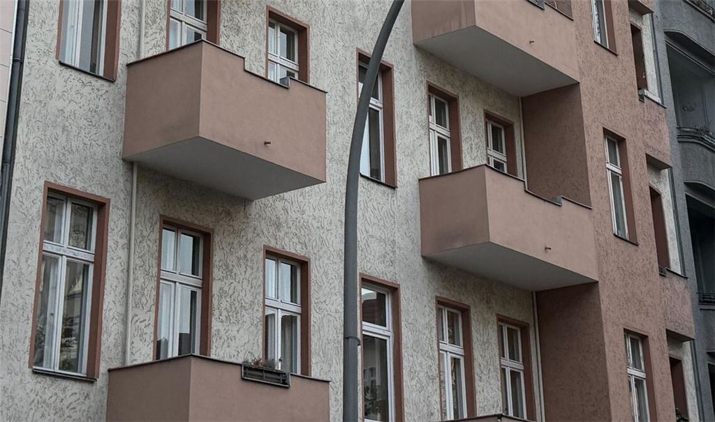 Durchsuchungen gab es nach Angaben der Staatsanwaltschaft an drei Anschriften.