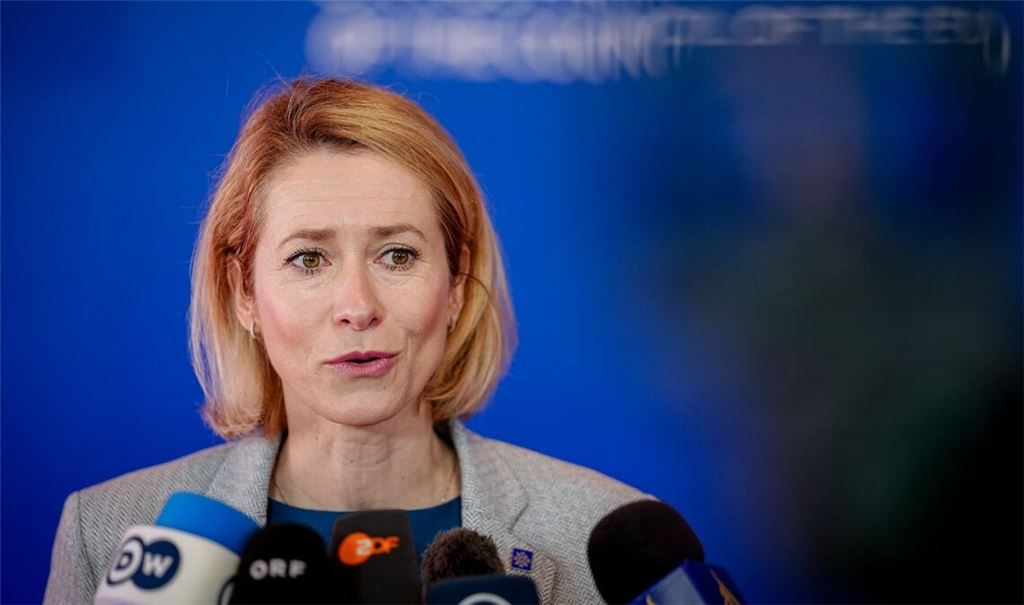 EU-Chefdiplomatin Kaja Kallas will nach der Abwahl Orbans bisherige Tabus bei Russland-Sanktionen infrage stellen.