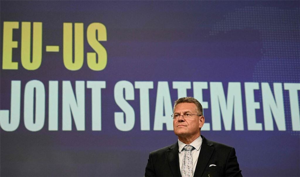 EU-Handelskommissar Maros Sefcovic verkündet einen Zoll-Deal zwischen der EU und den USA. Die Europäer sind erleichtert, können mit dem Ergebnis allerdings nicht wirklich zufrieden sein.