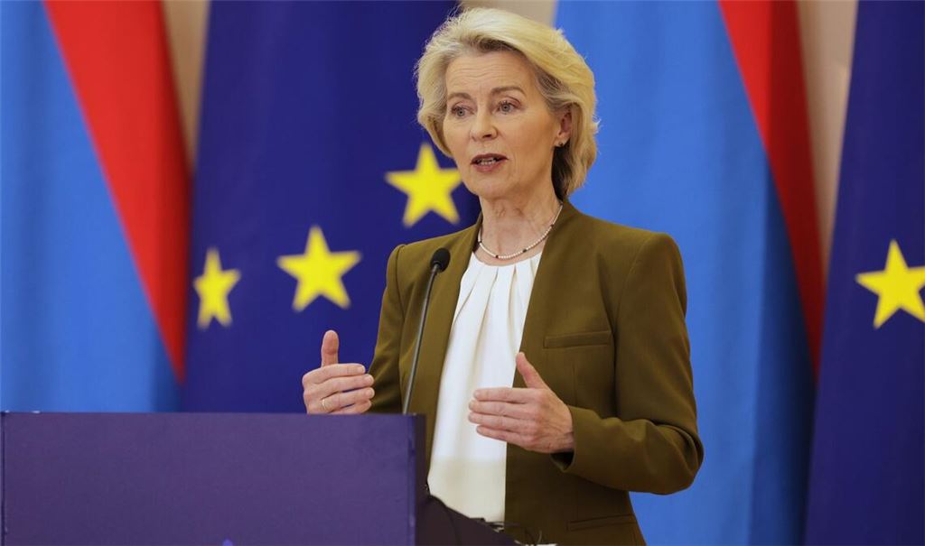EU-Kommissionspräsidentin Ursula von der Leyen und US-Präsident Donald Trump verständigten sich im Sommer 2025 auf einen Zoll-Deal.