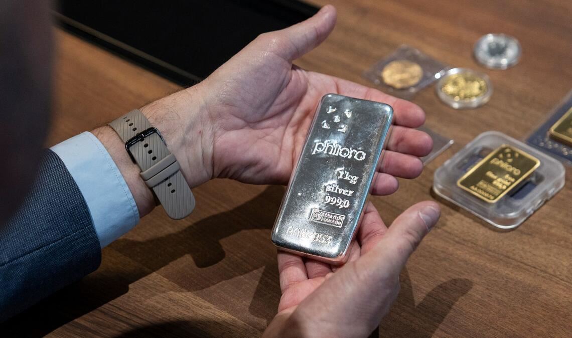 Edelmetalle gelten unter Anlegern als mögliche Absicherung gegen wirtschaftliche und politische Unsicherheiten. (Archivbild)
