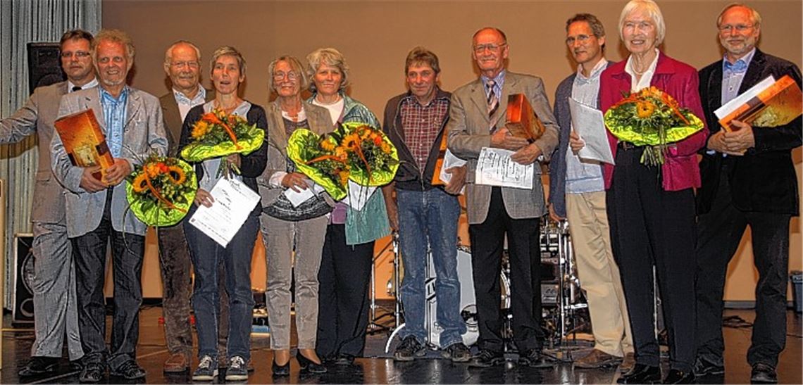 Ehrenamtliche freuen sich über die Anerkennung der Stadt Maulbronn. Foto: Rieger