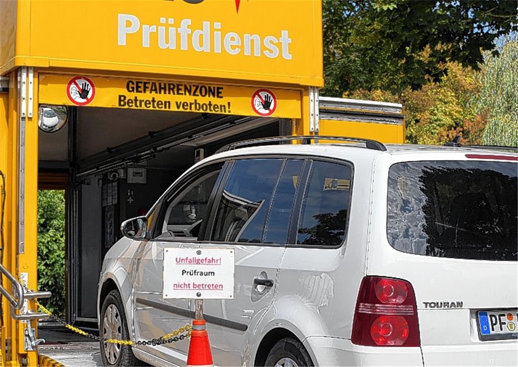 ADAC prüft gratis Sicherheit von Autos