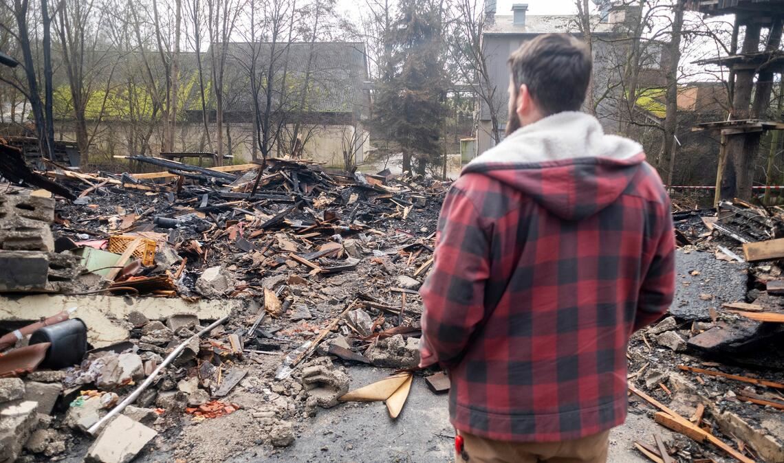 Ein Bild der Zerstörung bietet sich dem Betrachter in diesen Tagen auf dem Gelände der „Störrmühle“. Fotos: Fotomoment, Schüller