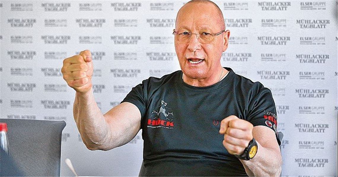 Uwe Hück: Rätsel um neue Schachzüge