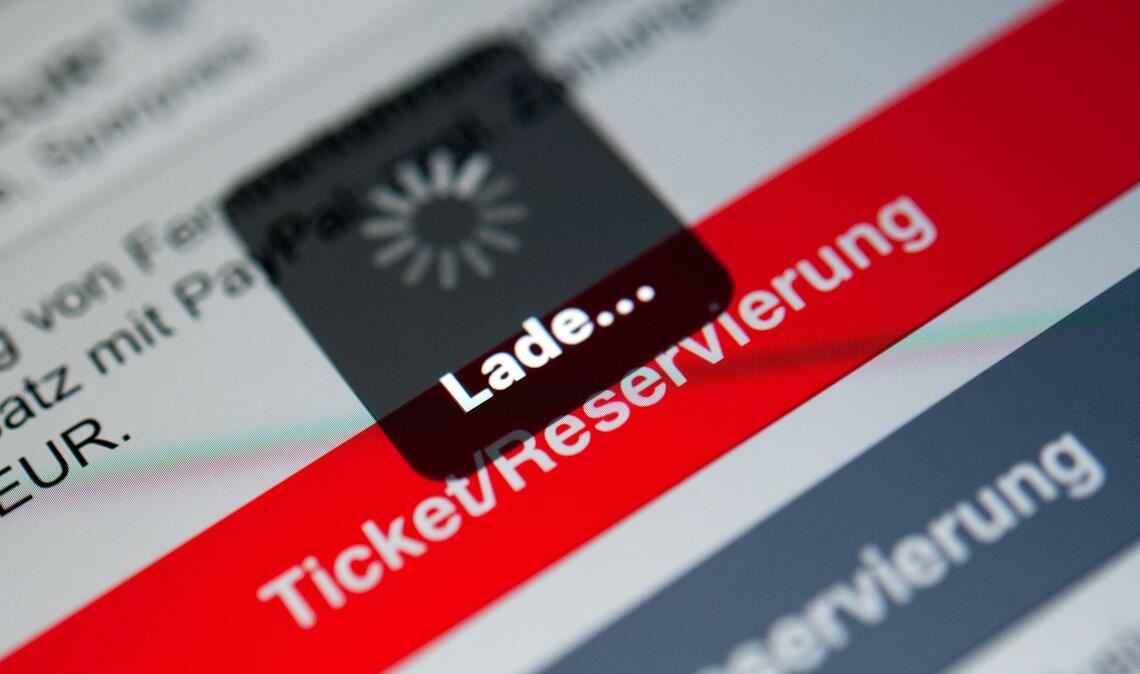 Ein Cyberangriff hatte die Auskunfts- und Buchungssysteme der Deutschen Bahn lahmgelegt (Symbolfoto).