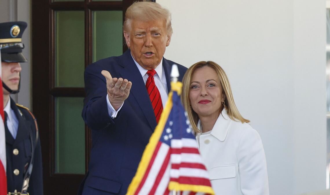 Ein Foto aus besseren Tagen. Das Verhältnis zwischen Donald Trump und Giorgia Meloni ist inzwischen schwer angeschlagen.