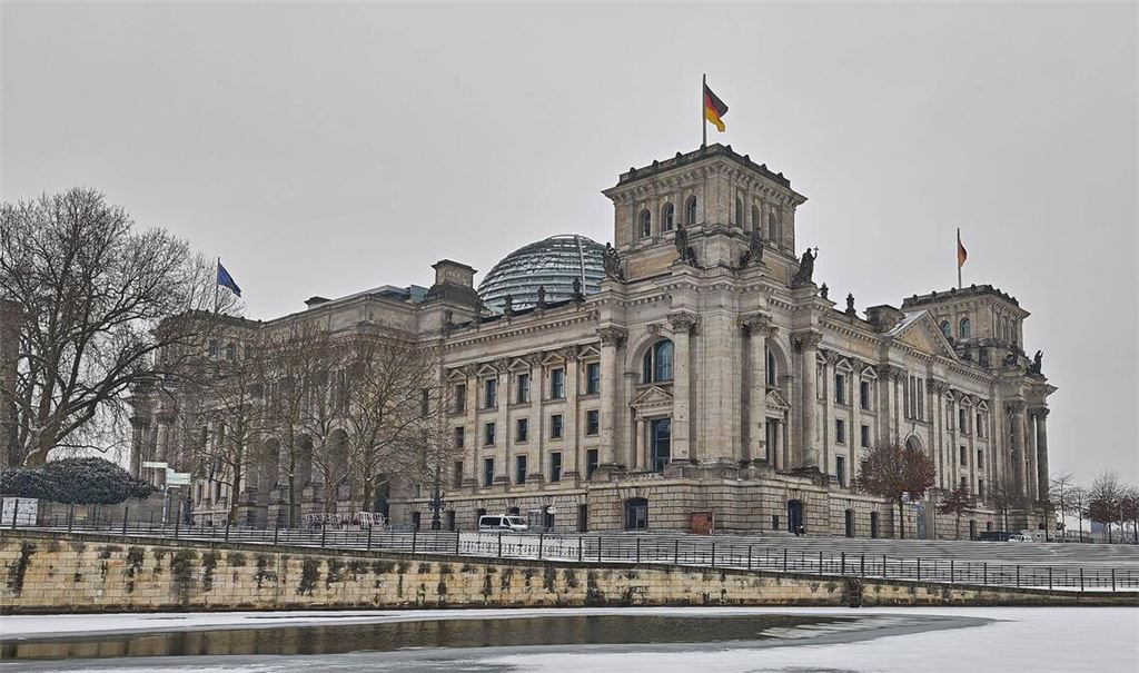 Ein Gasmelder hatte im Reichstagsgebäude Alarm geschlagen (Archivbild).