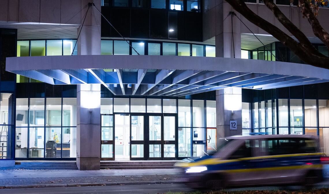 Ein Haftrichter des Amtsgerichts Tiergarten erließ Haftbefehl.