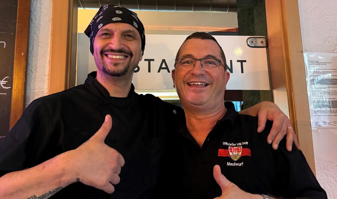 Ein Herz für den VfB: Theofanis Morkotinis und Kandidat Berti Sugg.