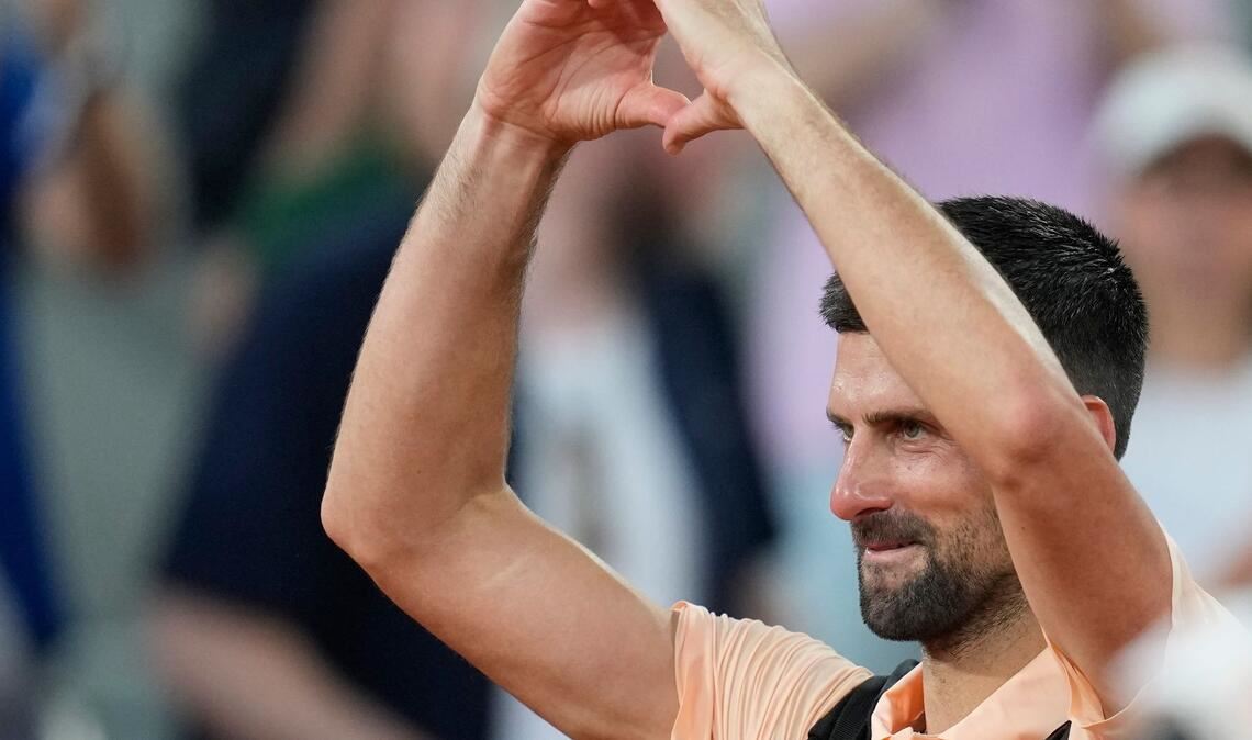 Ein Herzchen für die Fans - war es Novak Djokovics letzter Auftritt in Paris?
